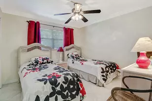 49 High Point Cir S, Naples, FL 34103 - Photo 17
