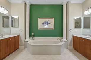 9219 Corfu Ct, Naples, FL 34114 - Photo 17