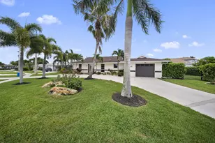 441 Yellowbird St, Marco Island, FL 34145 - Photo 3