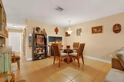 5232 Treetops Drive #L-102, Naples, FL 34113 - Photo 9