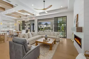 810 Elm Ct, Marco Island, FL 34145 - Photo 5