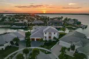 810 Elm Ct, Marco Island, FL 34145 - Photo 47