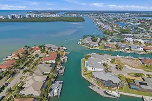 810 Elm Ct, Marco Island, FL 34145 - Photo 43