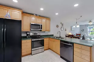 731 W Elkcam Cir, Marco Island, FL 34145 - Photo 3