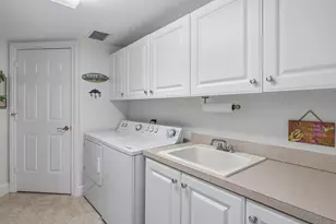 9154 Cherry Oaks Ln, Naples, FL 34114 - Photo 17