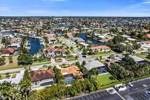 146 Greenbrier St, Marco Island, FL 34145 - Photo 33