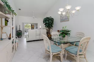6830 Beach Resort Dr, Naples, FL 34114 - Photo 9