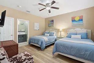 140 Palm St, Marco Island, FL 34145 - Photo 13