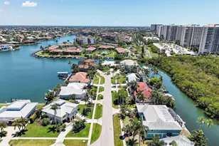 419 Spinnaker Dr, Marco Island, FL 34145 - Photo 29