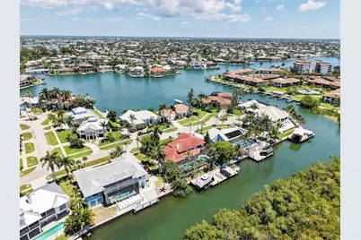 419 Spinnaker Drive, Marco Island, FL 34145 - Photo 37
