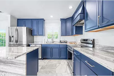 112 Capri Boulevard, Naples, FL 34113 - Photo 11