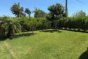 112 Capri Blvd, Naples, FL 34113 - Photo 3