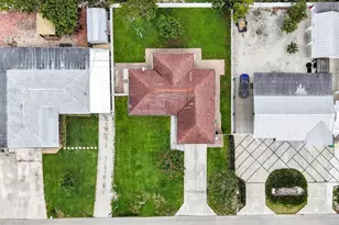 2200 45th Terrace SW, Naples, FL 34116 - Photo 33
