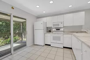 731 W Elkcam Cir, Marco Island, FL 34145 - Photo 13