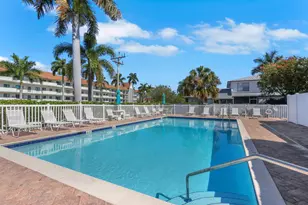 731 W Elkcam Cir, Marco Island, FL 34145 - Photo 29