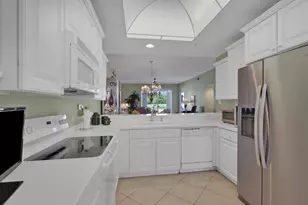 3850 Sawgrass Way, Naples, FL 34112 - Photo 7