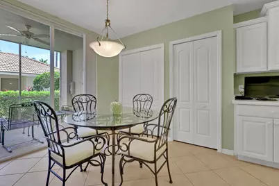 3850 Sawgrass Way #2715, Naples, FL 34112 - Photo 9