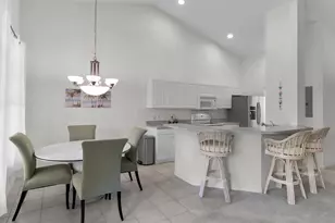 285 Cays Dr, Naples, FL 34114 - Photo 11