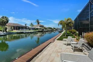 1065 Cottonwood Ct, Marco Island, FL 34145 - Photo 3