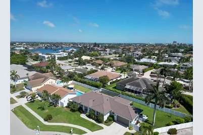 920 Montego Court, Marco Island, FL 34145 - Photo 35