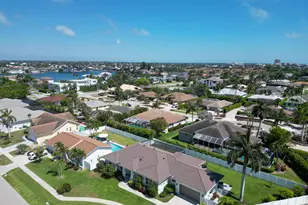 920 Montego Ct, Marco Island, FL 34145 - Photo 35