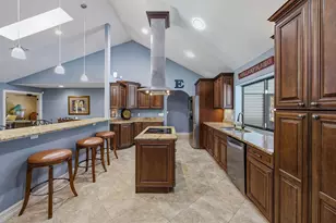 3731 5th Ave NW, Naples, FL 34120 - Photo 9