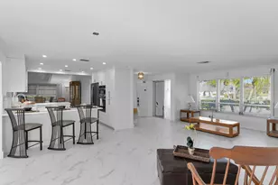 178 Torrey Pines Point, Naples, FL 34113 - Photo 5