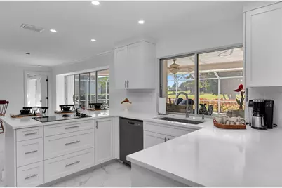 178 Torrey Pines Point, Naples, FL 34113 - Photo 11