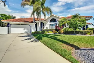 960 Beaver Ct, Marco Island, FL 34145 - Photo 3