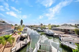 701 Plantation Ct, Marco Island, FL 34145 - Photo 37