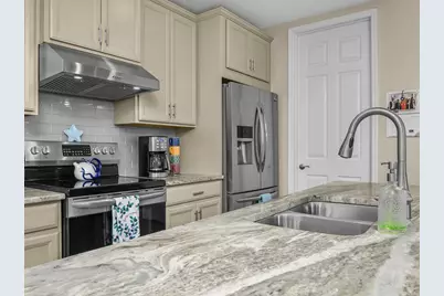 14867 Edgewater Circle, Naples, FL 34114 - Photo 5