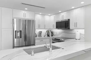 260 Seaview Ct, Marco Island, FL 34145 - Photo 3