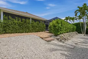 122 Cyrus St, Marco Island, FL 34145 - Photo 25