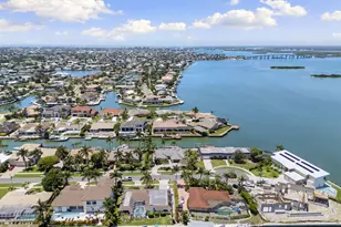 1784 Wavecrest Ct, Marco Island, FL 34145 - Photo 45