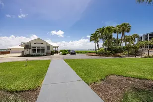 1085 Bald Eagle Dr, Marco Island, FL 34145 - Photo 27
