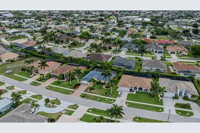 139 Balfour Drive, Marco Island, FL 34145 - Photo 29