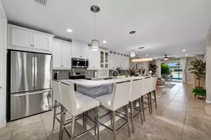 14815 Edgewater Cir, Naples, FL 34114 - Photo 9