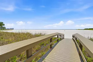 320 Seaview Ct, Marco Island, FL 34145 - Photo 21
