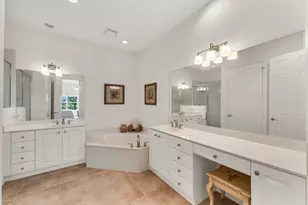 3141 Aviamar Cir, Naples, FL 34114 - Photo 13