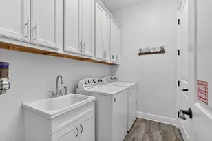 118 Bermuda Rd, Marco Island, FL 34145 - Photo 23