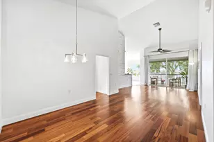 275 Cays Dr, Naples, FL 34114 - Photo 19