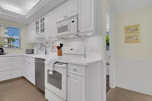 140 Seaview, Marco Island, FL 34145 - Photo 3