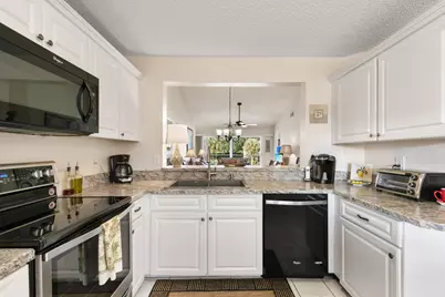685 Squire Circle #204, Naples, FL 34104 - Photo 11