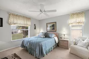 685 Squire Cir, Naples, FL 34104 - Photo 13