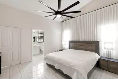 594 108th Avenue N, Naples, FL 34108 - Photo 13