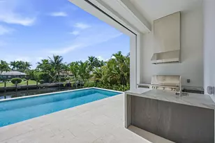 1566 Curlew Ave, Naples, FL 34102 - Photo 9