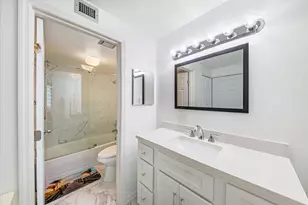320 Seaview Ct, Marco Island, FL 34145 - Photo 19
