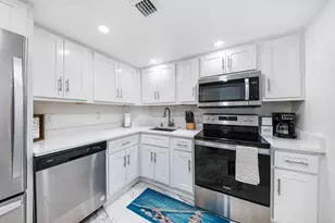 320 Seaview Ct, Marco Island, FL 34145 - Photo 7