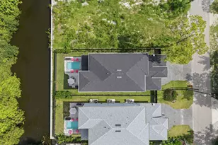 3384 Canal St, Naples, FL 34112 - Photo 45