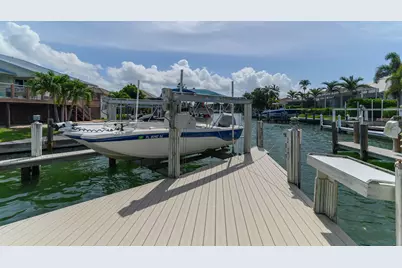 405 Driftwood Court, Marco Island, FL 34145 - Photo 35